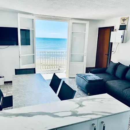 Plage, 1ere Ligne, Balcon Sur La Carnon-Plage